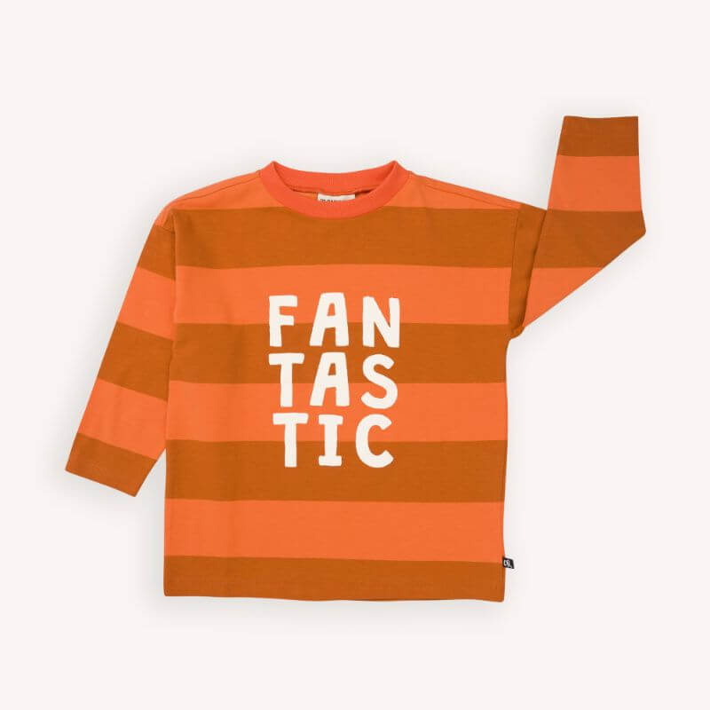 Shop organic cotton long-sleeved oversized kids' and tween tops in orange online in Hong Kong and Singapore at MiliMilu. This practical kid's long-sleeve top is made with lightweight organic (GOTS) cotton. Milimilu offers a wide range of kids and tween clothing, practical kids and tween presents and Christmas gifts.