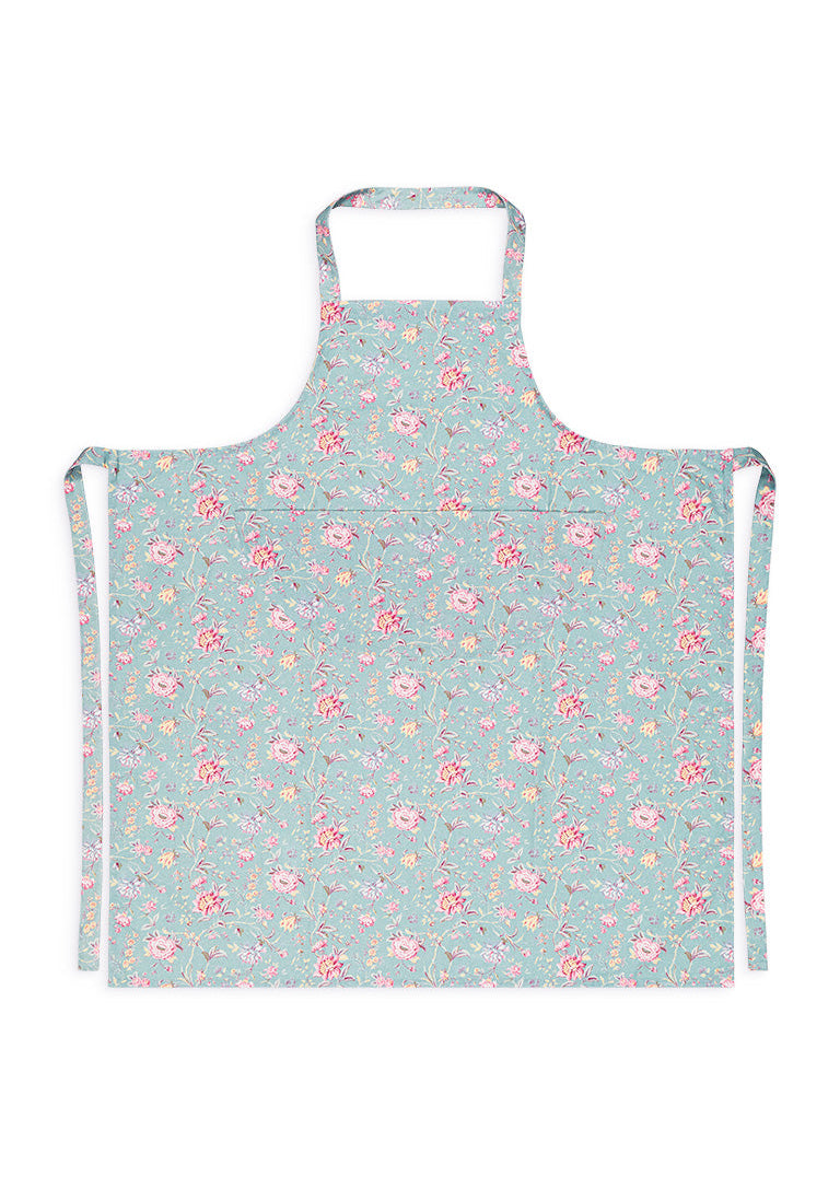 Best gift for moms who love to cook — Louise Misha organic cotton apron | MiliMilu sustainable gifts