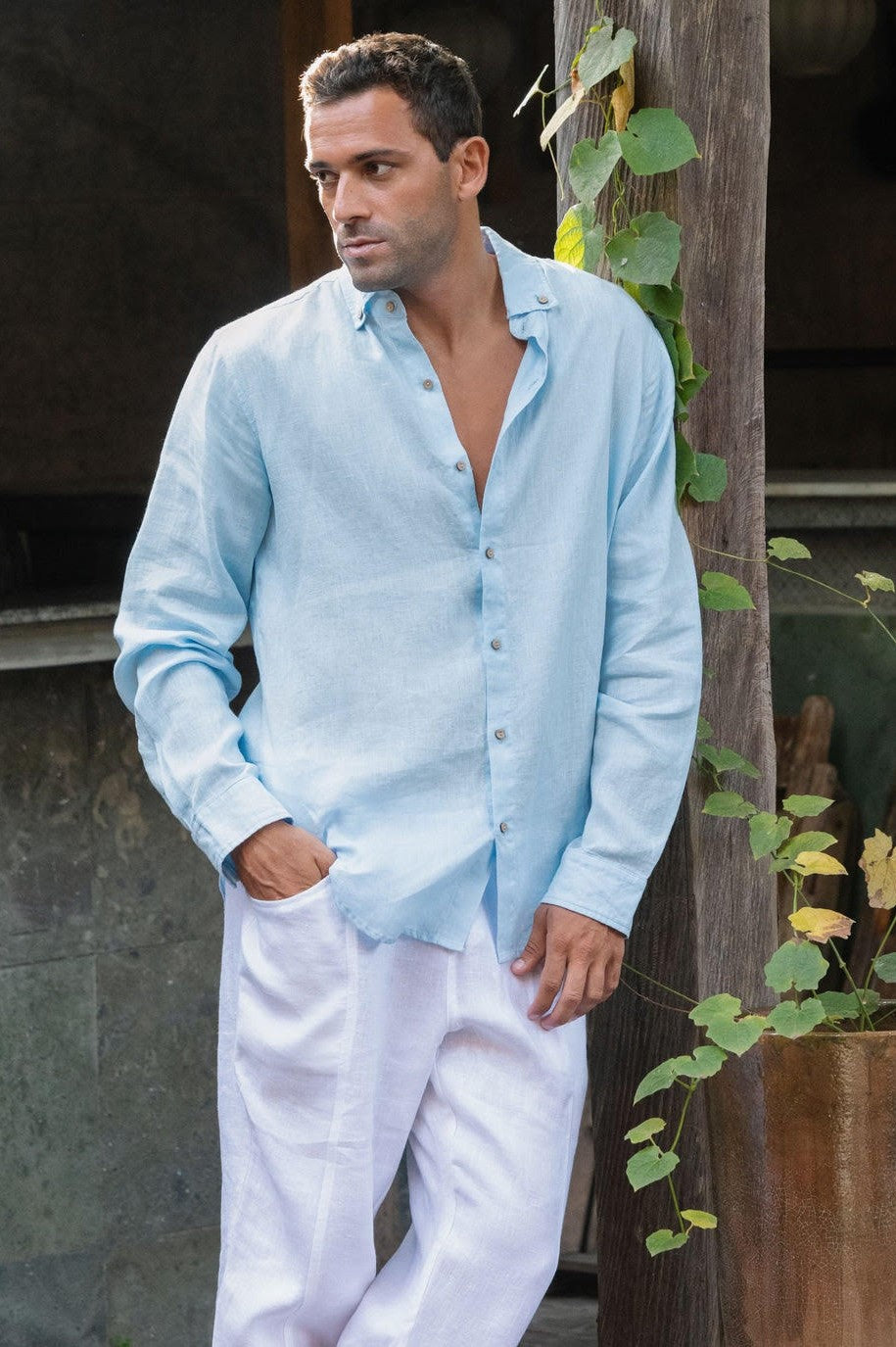 Men linen shirt in blue breathable linen shirt for men