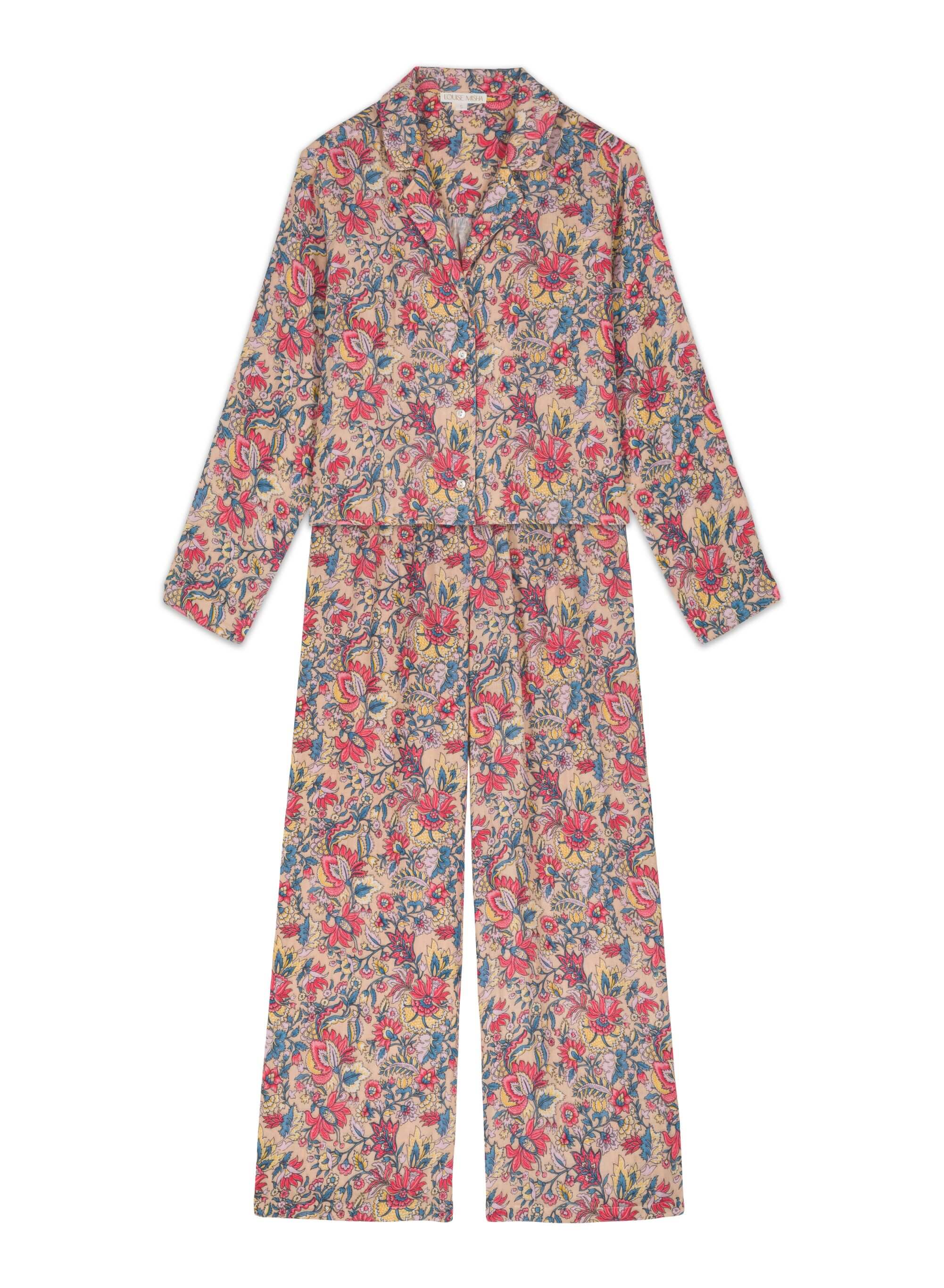 The best organic cotton women's pyjamas online at MiliMilu. The best travel pyjamas; we love to lounge in these pyjamas & have the best sleep by Louise Misha.