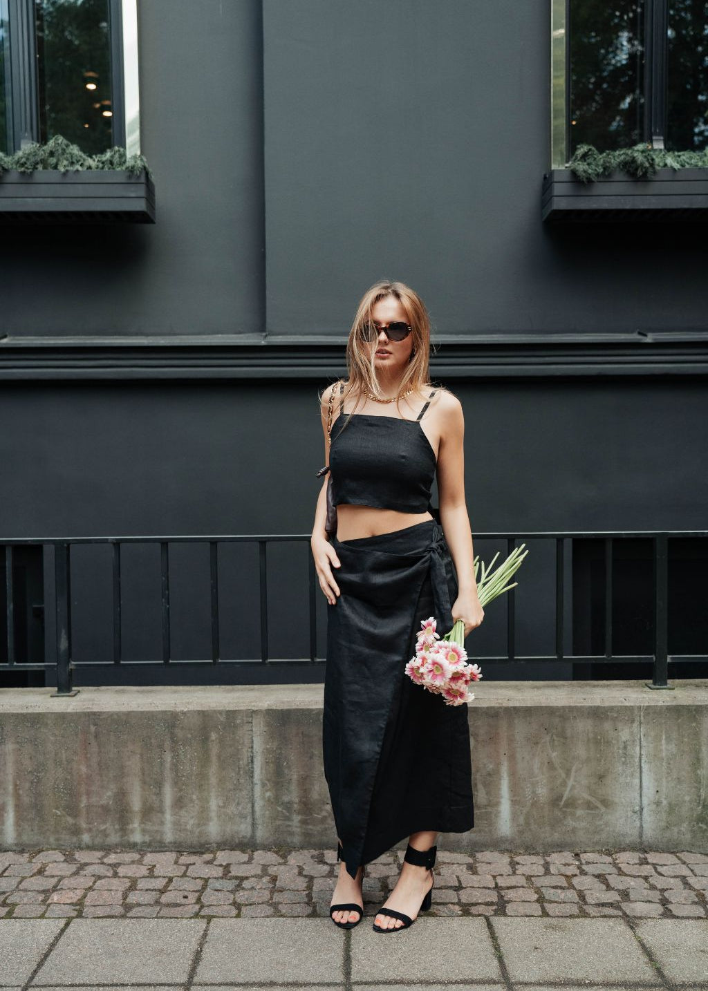 Sydney collection black linen skirt and crop top set — ethically designed in Hong Kong | MiliMilu