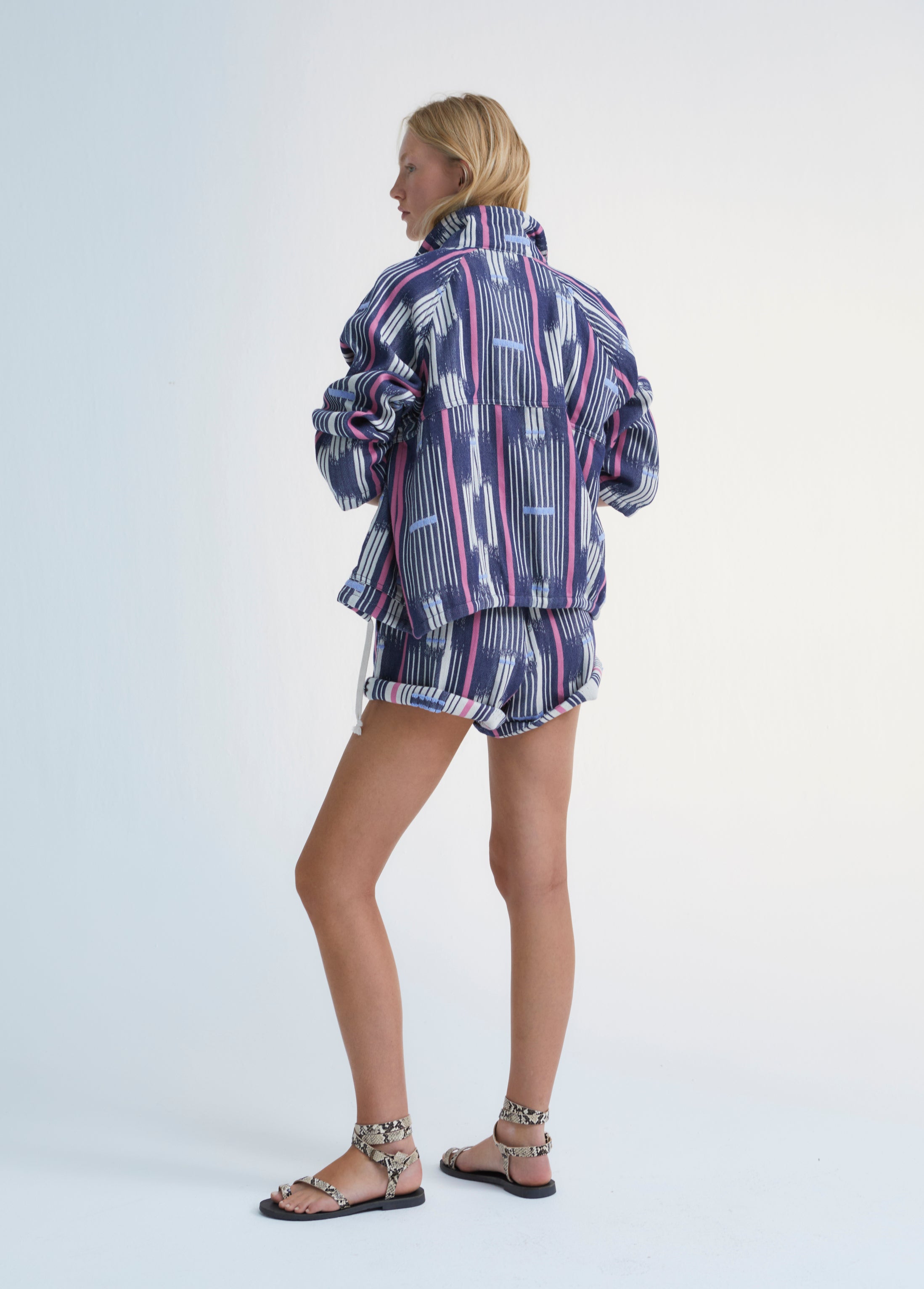 Organic cotton women jacket Echo - lightweight and breathable summer jacket- jacket for trendy women online. Shop sustainable women fashion at MiliMilu.