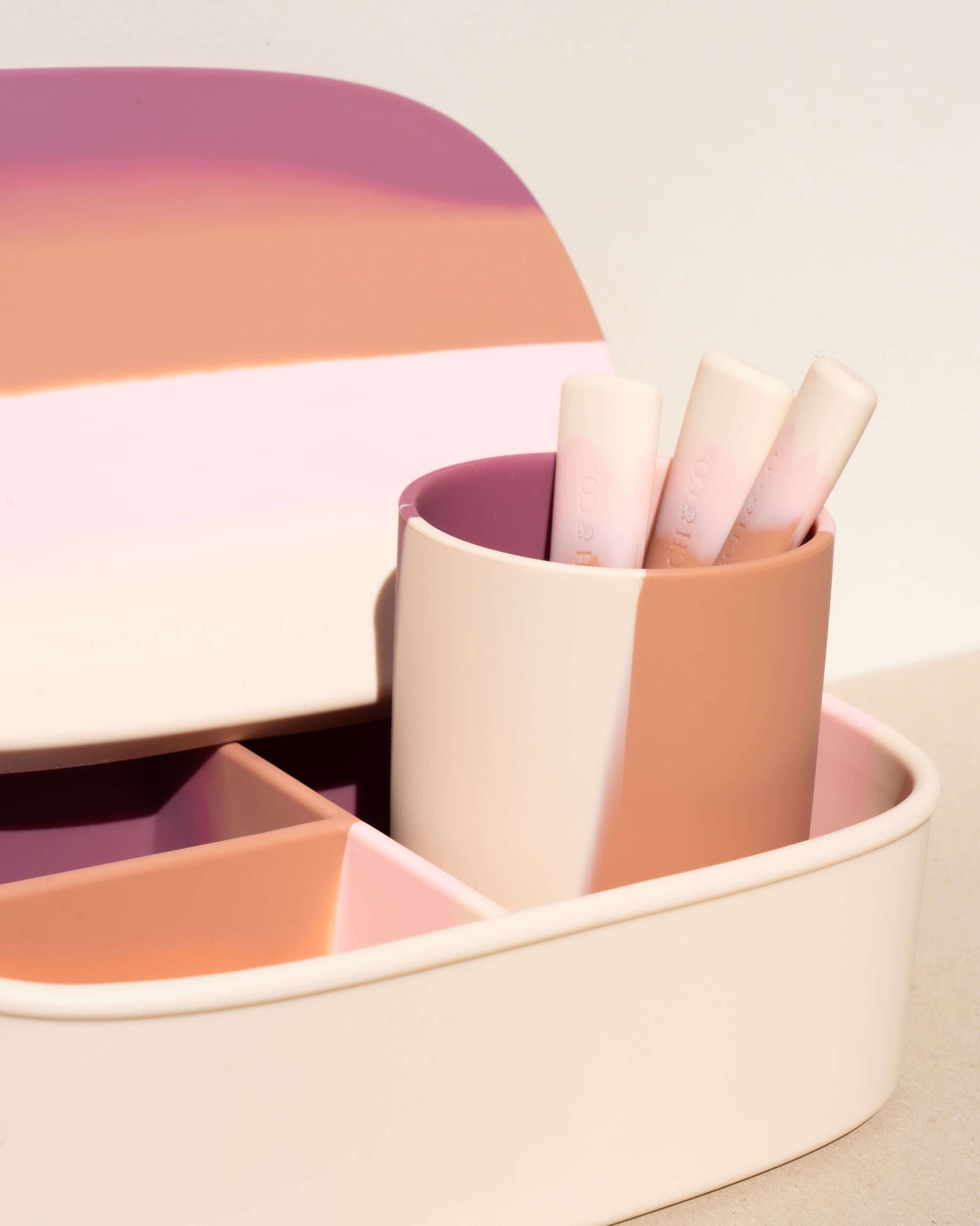 Eco-friendly & practical toddler and kids cups in a set in pink. The toddler silicon cups by Grech&Co. Eco friendly cups are hypoallergenic & the best gift.