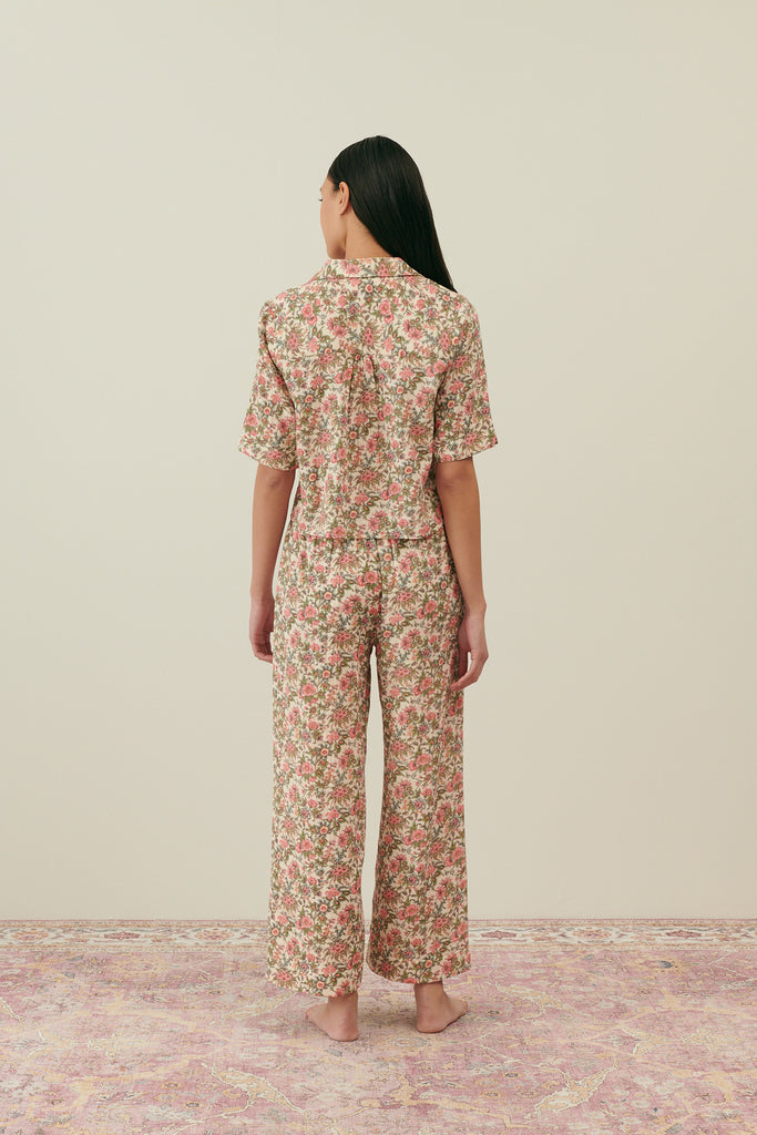 The most comfortable organic cotton women pyjamas in ivory field print that will make you sleep better, the best breathable pyjamas for women by Louise Misha.