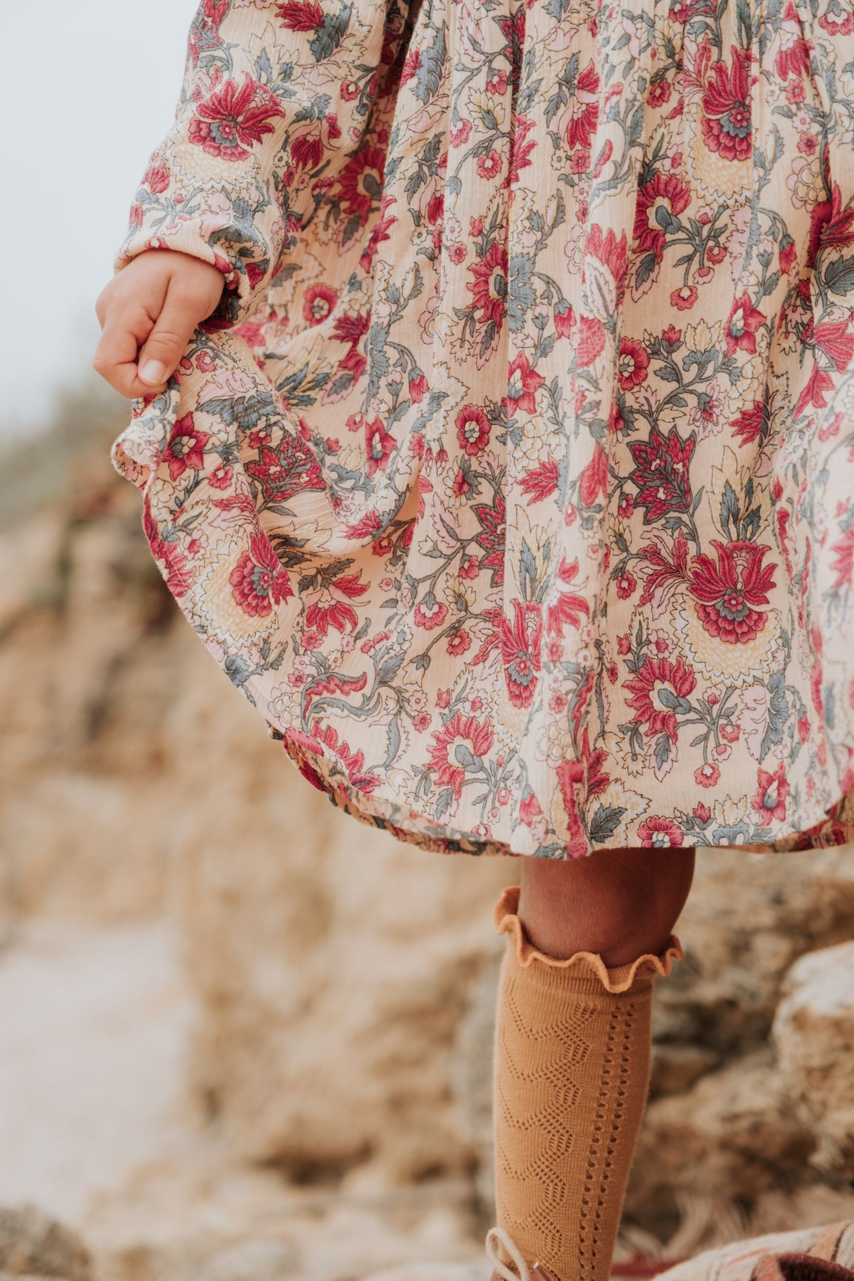 Shop organic cotton girls dresses with bohemian flowers by Louise Misha online in Hong Kong and Singapore. Best girls dresses and girls clothing at MiliMilu.