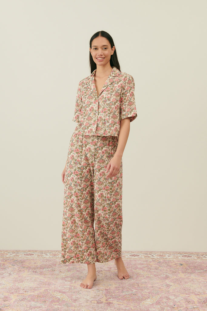 The most comfortable organic cotton women pyjamas in ivory field print that will make you sleep better, the best breathable pyjamas for women by Louise Misha.