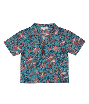 Organic cotton short-sleeved boys shirt in Eden print, is the best summer shirt by Louise Misha. Mini Me for Mommy and son matching is available.