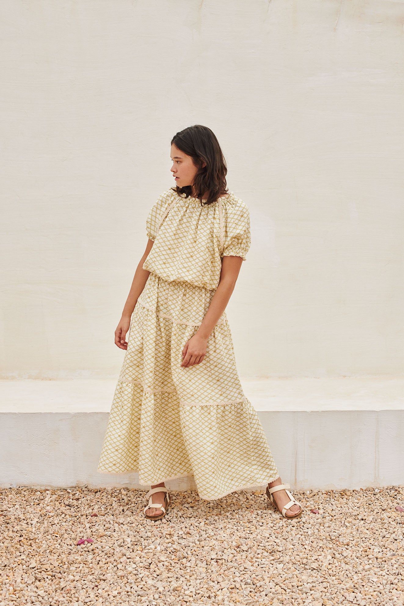 Organic cotton womens maxi skirt in light green colour are made with organic cotton with embroidery in Portugal. MiliMilu offers sustainable fashion for women.