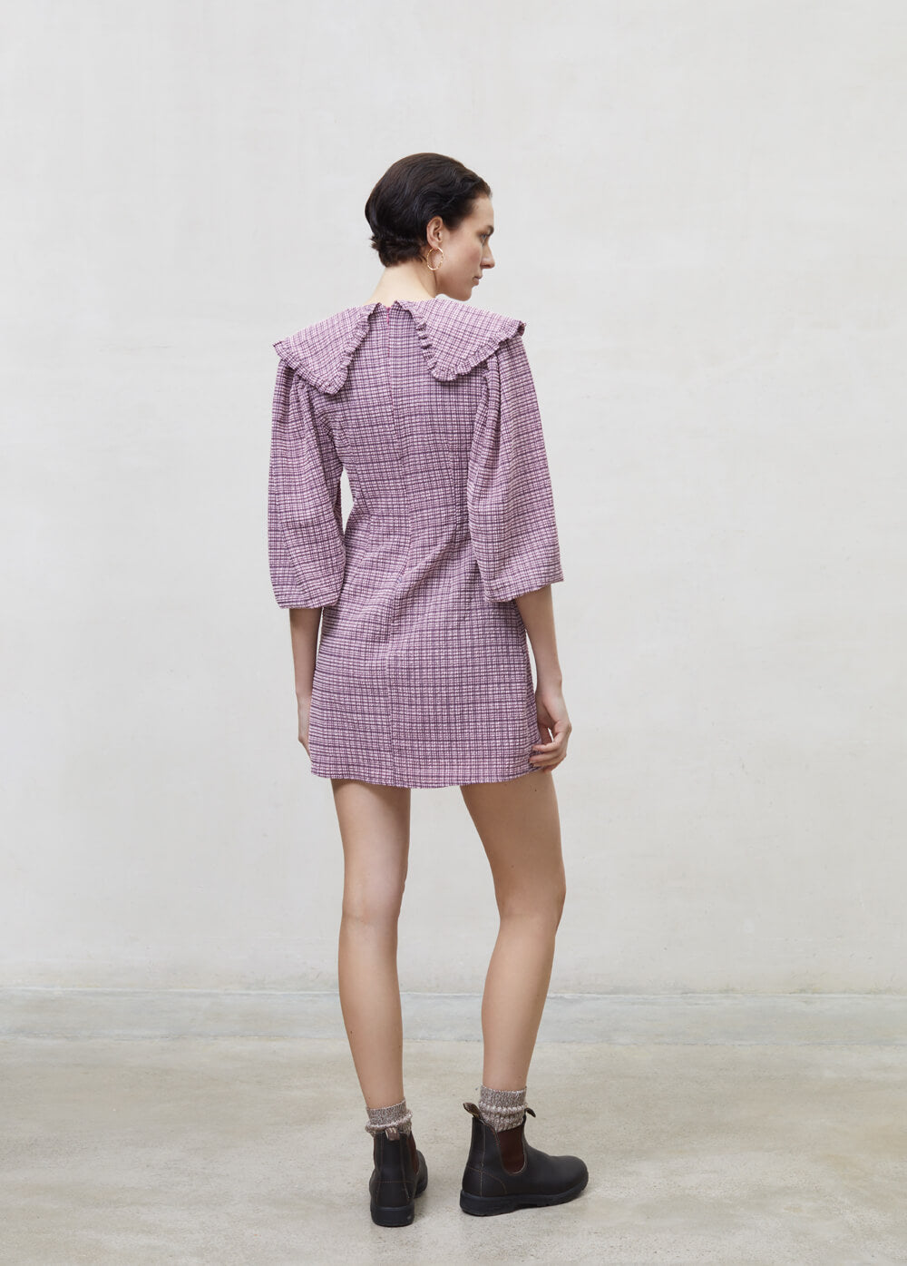 Checkered women's dresses online. This beautiful checkered women mini dress with an oversized collar and favourite balloon sleeves in purple colour.
