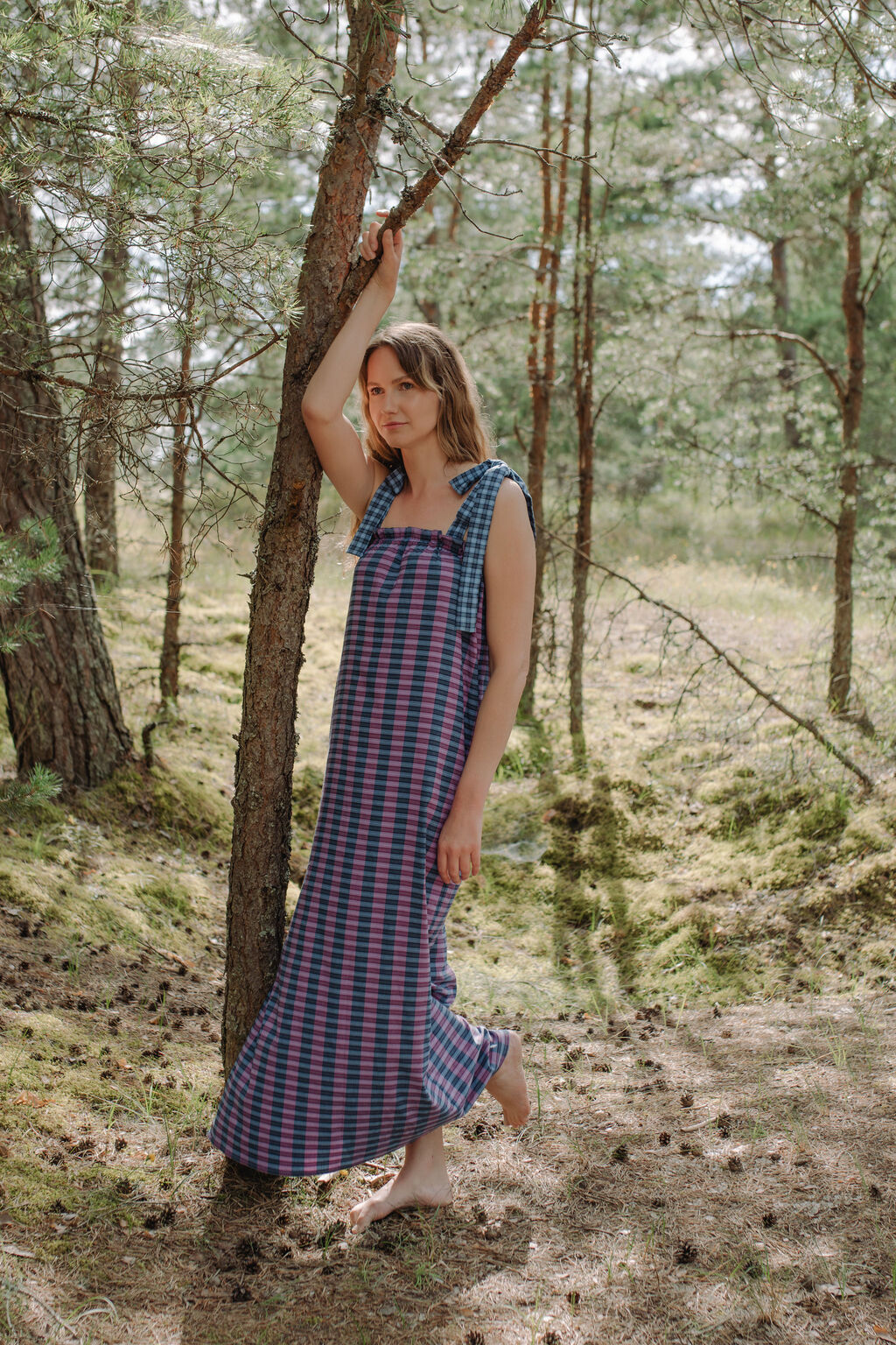 Shop the trendiest women maxi dress in Bright! The most popular women maxi dress Mommy and Me fashin available for special family time together.