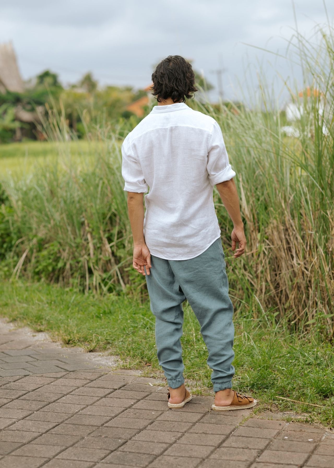 Front view Nevada white linen shirt - breathable European linen men's button-down shirt