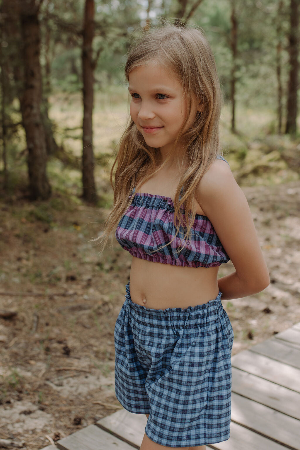 Trend setting girls will love this bright cropped top from kids to tween size. This cropped is part of girls set. Mommy and daughter matching is available!
