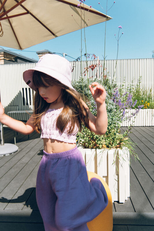 This kids bucket hat is the perfect choice for summer days, this lilacl linen bucket hat for kids is breathable and easy to wear hat that kids keep on.