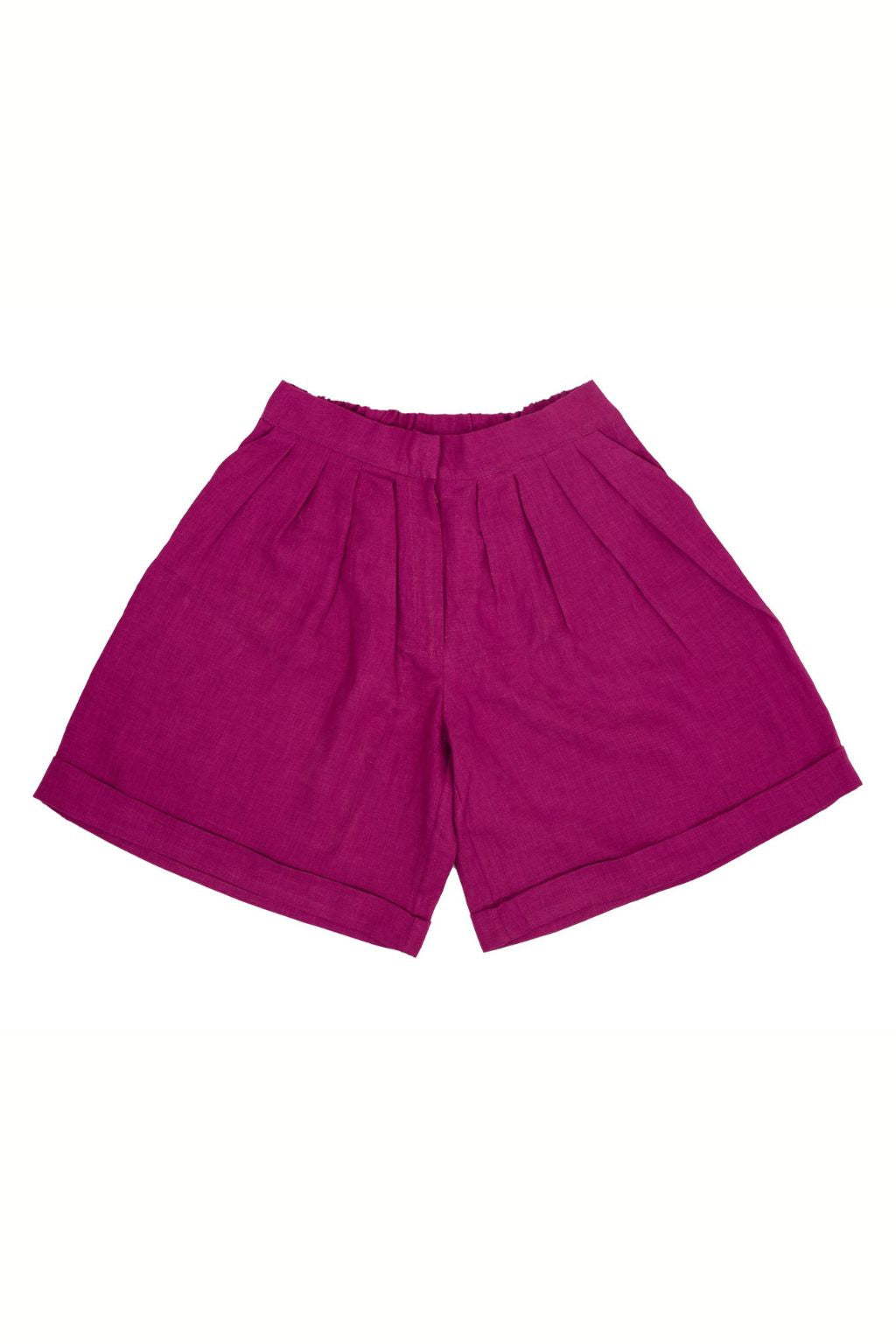 High-waisted women linen shorts in fusia are handcrafted from the highest quality European linen. Slow fashion linen shorts for women at MiliMilu.