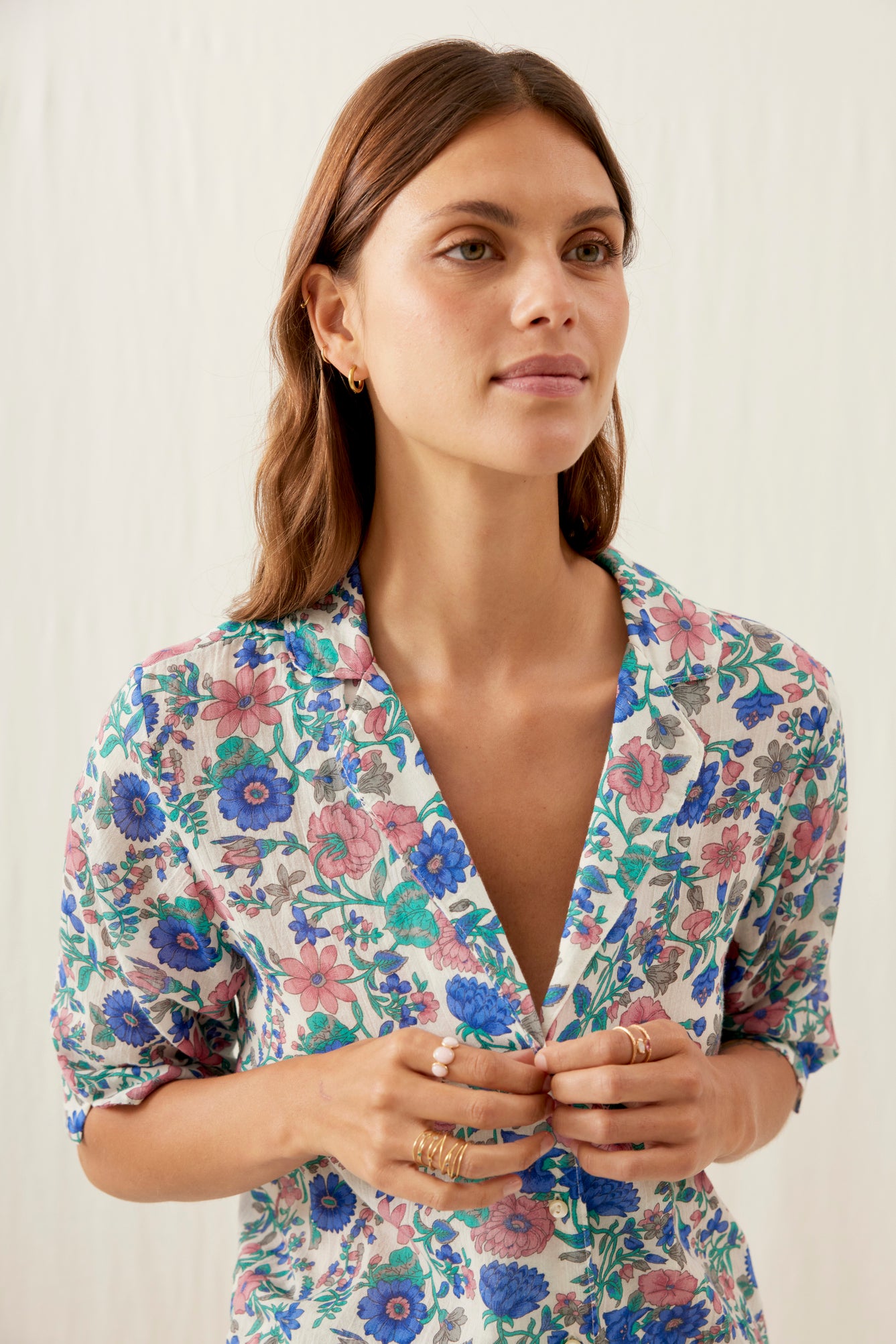 Organic cotton women pyjamas or loungewear in Blue Meadow print are the best summer pyjamas.These organic cotton women pyjamas set are made by Louise Misha.