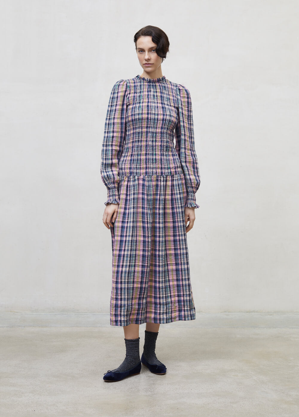 Checkered women midi dresses, BCI cotton women dress - lightweight and versatile dress maxi dress from muslin. Women maxi dress & sustainable women fashion.