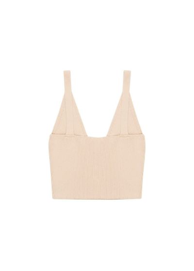 Organic cotton women cropped top in beige is trendy and lightweight and made with organic cototn. Shop stylish women summer tops and women cropped tops.