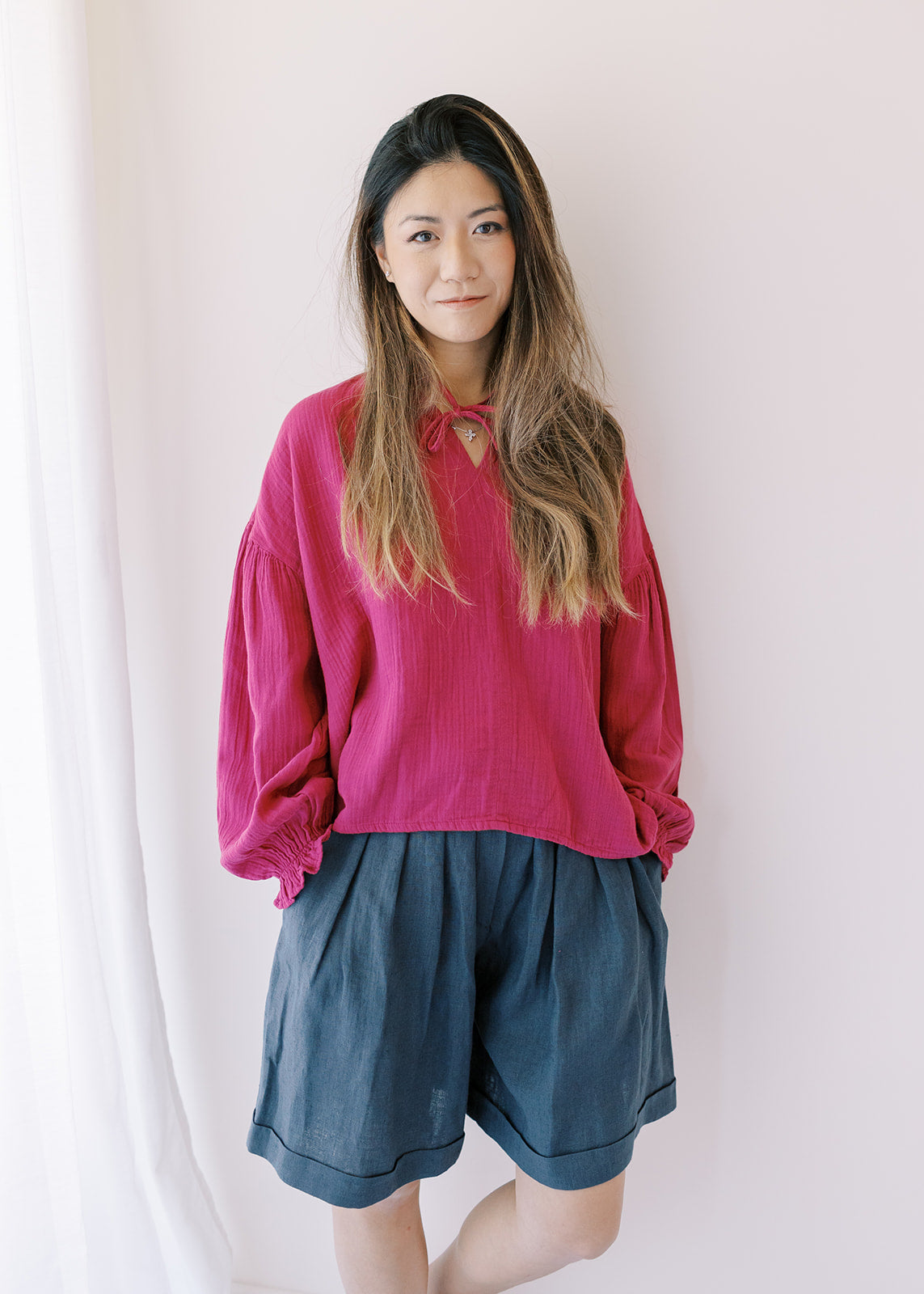 Women's high-waisted linen shorts in grey are handcrafted from the highest quality European linen, MiliMilu Lifestyle offers sustainable women fashion.
