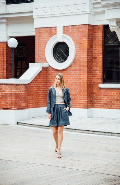 The women's linen blazer is a loose-style linen jacket in grey is handcrafted from the highest quality European linen. Shop best linen clothing for women.