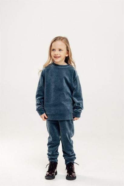 Kids velvet sweatshirt for casual days out or lounging at home. Made with cotton without harmful chemicals in fair trade. Mommy & Me styles are available.