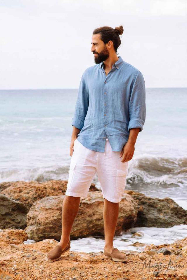 A lightweight men's linen shirt in blue colour is the best for hot and humid weather, stylish men's linen shirt will make you look good and sweat less during summer and holidays. Shop high quality affordable linen clothing and men's linen shirts online at MiliMilu in Hong Kong and Singapore.