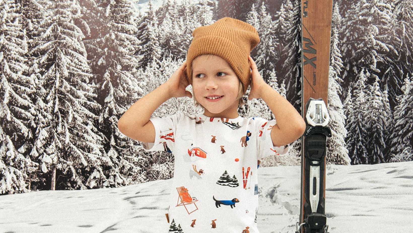 Shop Christmas and winter matching clothing for the whole family - the best and most comfortable T-shirts online in Hong Kong and Singapore at MiliMilu.
