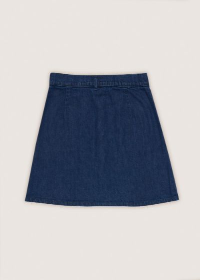 Shop women's denim skirts online in Hong Kong and Singapore at MiliMilu. The high-waisted women's denim mini skirts are lightweight and perfect for hotter climates- made with 100% BCI cotton. High-waisted denim skirts are perfect for capsule wardrobe! Mini Me denim skirts are available for Mommy and daughter matching.