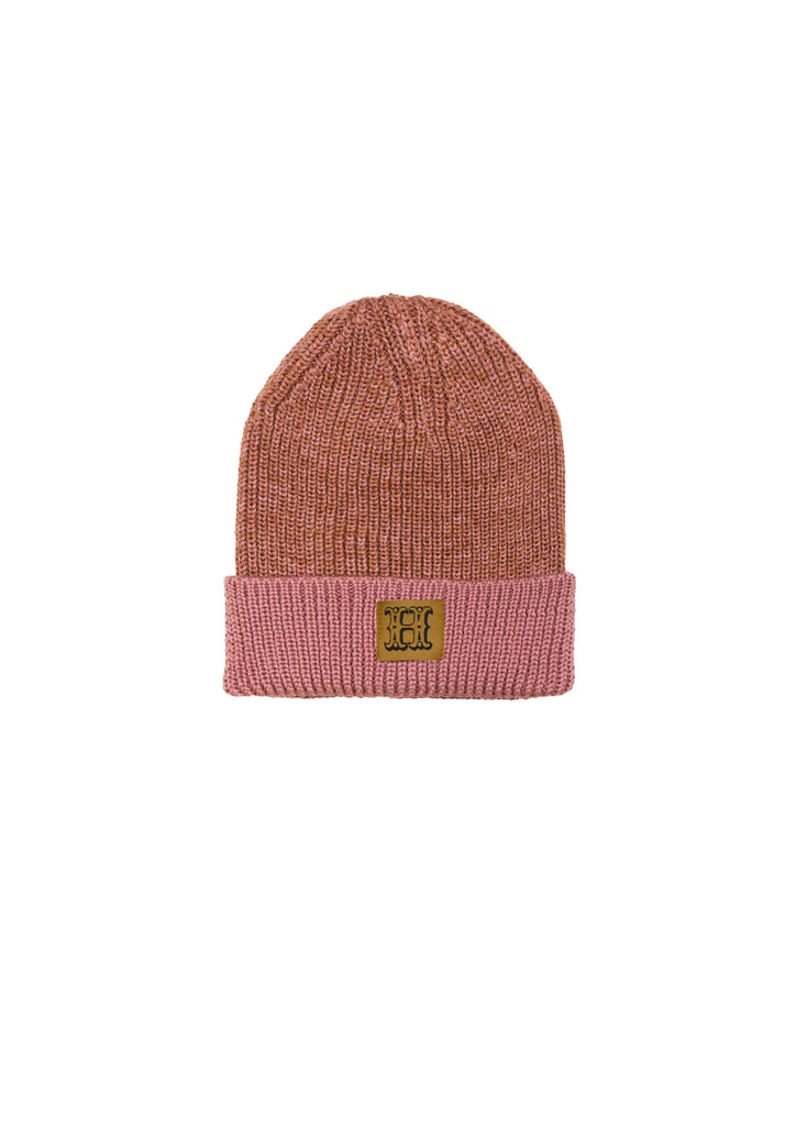 Shop this pink breathable merino wool hat online in Hong Kong and Singapore at MiliMilu. This is an excellent choice for your little girl's winter wardrobe and must-have kids' winter wardrobe essentials. The best kids winter hats and gloves online and also the best kids presents for birthdays and Christmas.