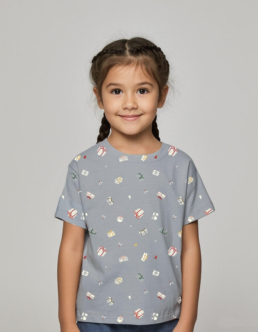 Shop the best kids Christmas T-shirt wiht unique and original print
