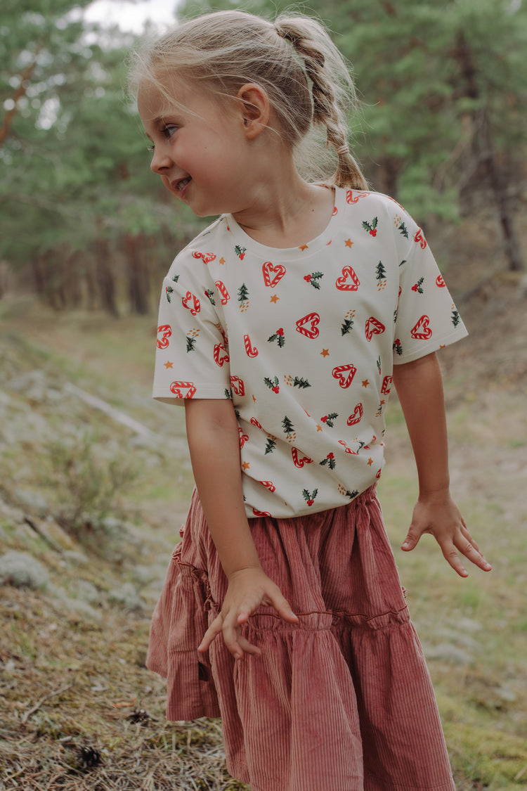 Shop kids Christmas t-shirts that are made from softest bamboo and explore family Christmas matching clothing for the best Christmas season! Shop the best kids and tween festive clothing online.