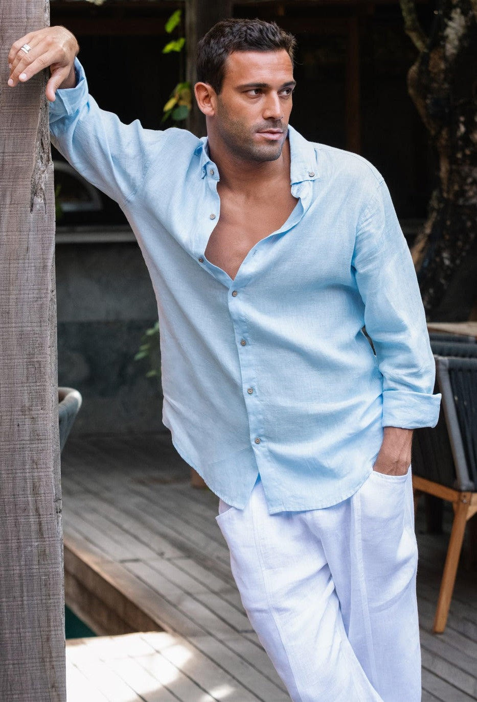 Timeless men linen shirt. This sky blue mens linen shirt is a high-quality shirt and breathable linen shirt for trendy men. The best gift for fathers Day online