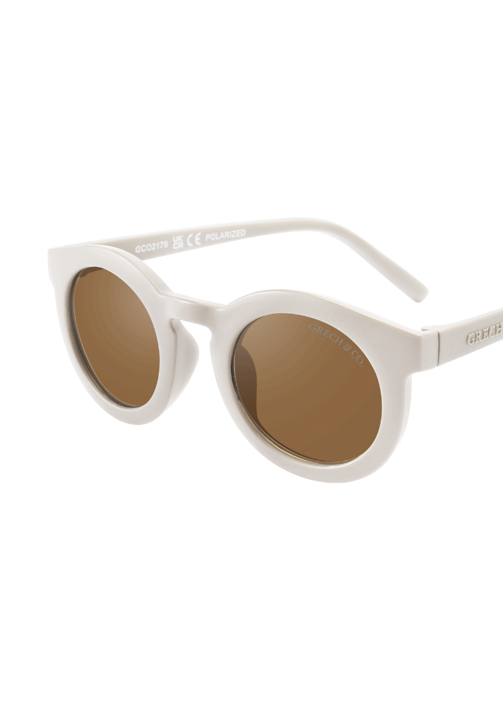 Sustainable kids and bbay sunglasses with UV protection online in Hong Kong and Singapore.