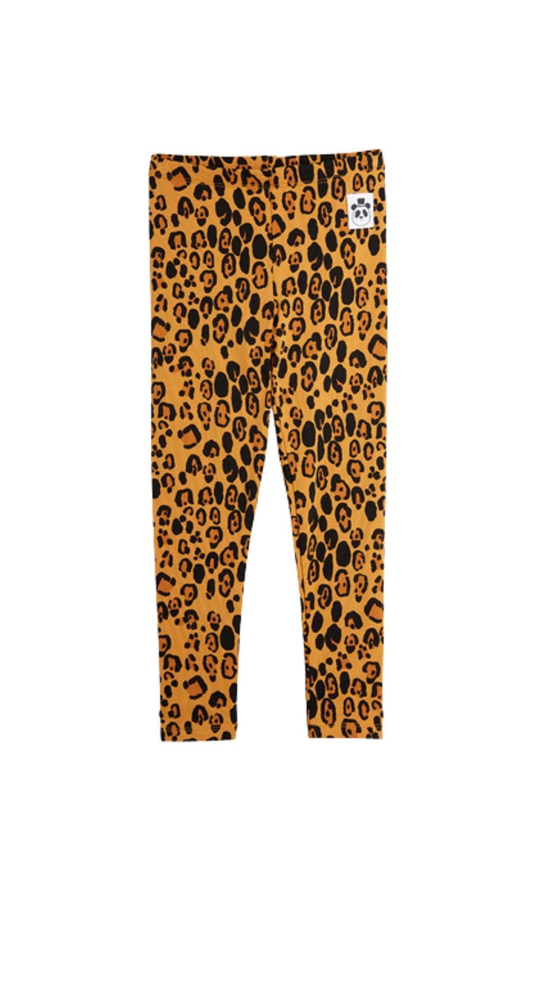 Leopard kids leggings are part of the Mini Rodini basic series. These Mini Rodini leopard leggings feature a soft elastic waistband.