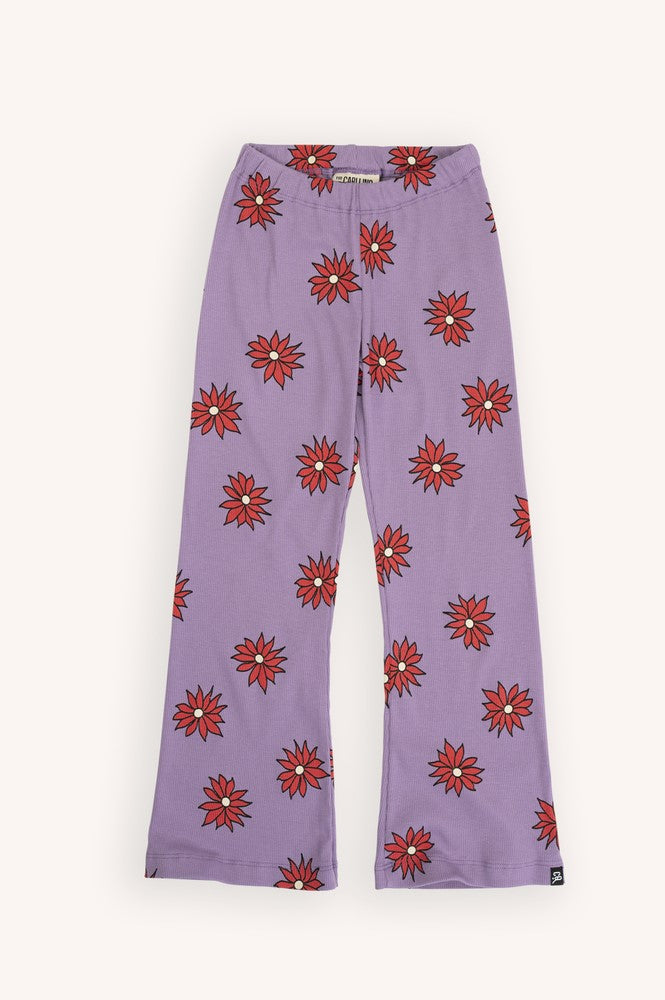 Shop organic cotton flare ribbon girl leggings in purple with dahlia print. Shop the best sustainable kids clothing and gils clothing from organic cotton. Matching girl sets with sweater and leggings. The best girl presents and gifts.