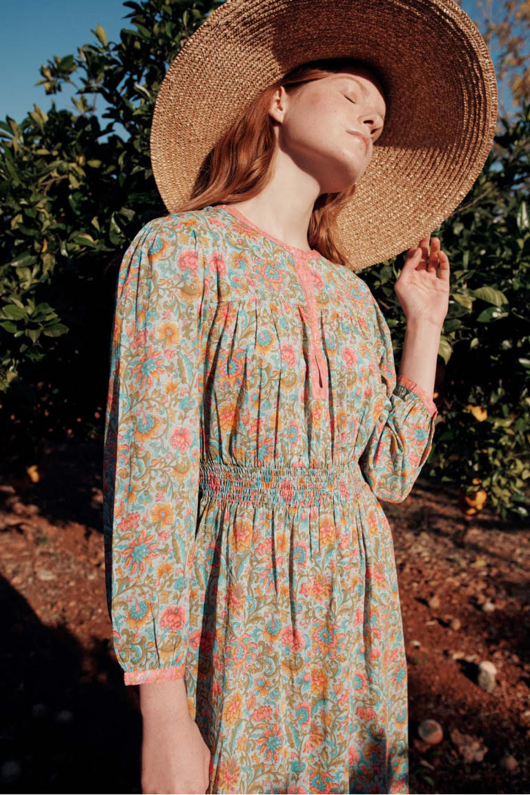 Organic cotton maxi dress for women in floral print. This organic cotton maxi dress with sleeves provides excellent breathability by Louise Misha. Mini Me style