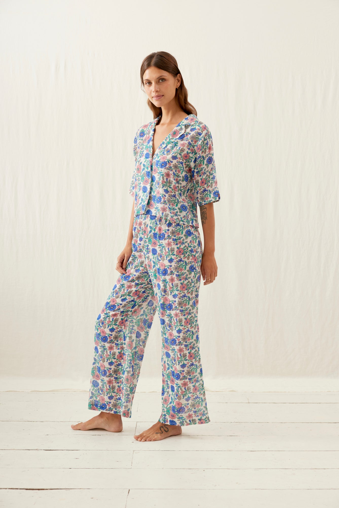 Organic cotton women pyjamas or loungewear in Blue Meadow print are the best summer pyjamas.These organic cotton women pyjamas set are made by Louise Misha.