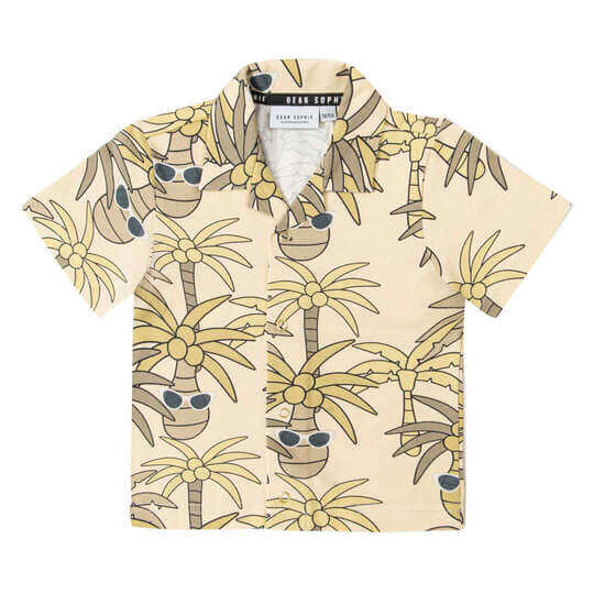 The stylish and comfortable toddler's palm shirt is made from breathable organic cotton, with palm tree print. Soft organic cotton yarn is used to create the fabric, making it perfect for children with allergies. Milimilu is an online store in Hong Kong and Singapore, that offers toddler and kids' clothing options.