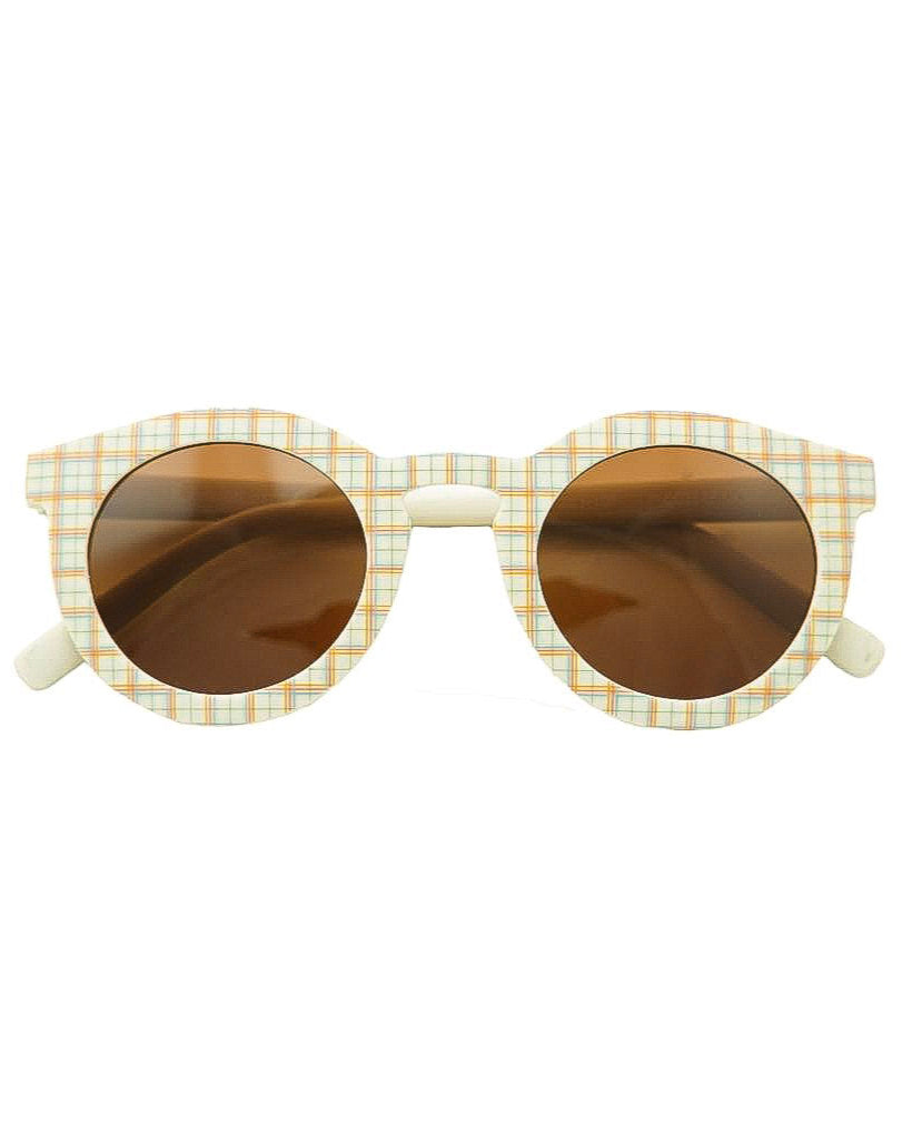 Eco-friendly sunglasses in plaid pattern are flexible and has polarised lenses, providing UV400 protection. Mini me sunglasses and family matching sunglasses.
