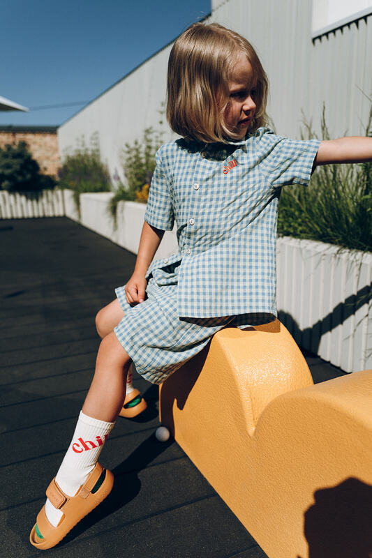 Lightweight summer boys shorts, checkered cotton boys shorts, matchig boys shirt and short set available. The best boys summer clothing online at MiliMilu.