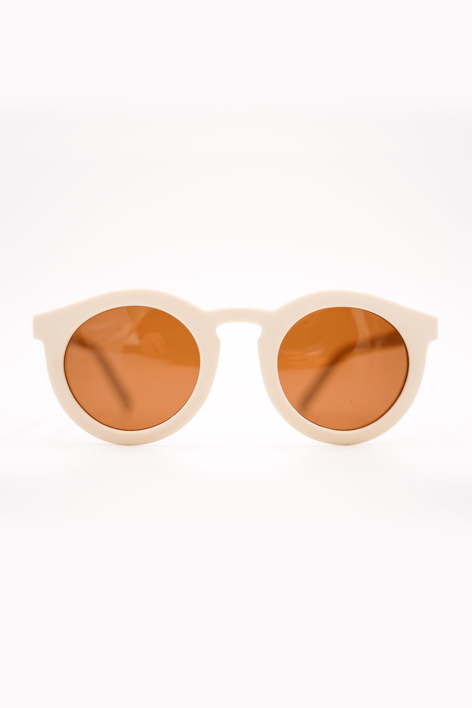 Sustainable kids sunglasses in white  by Grech & Co at MiliMilu. Sustainable sunglasses are the best kids sunglasses with polarised lenses & UV400 protection.