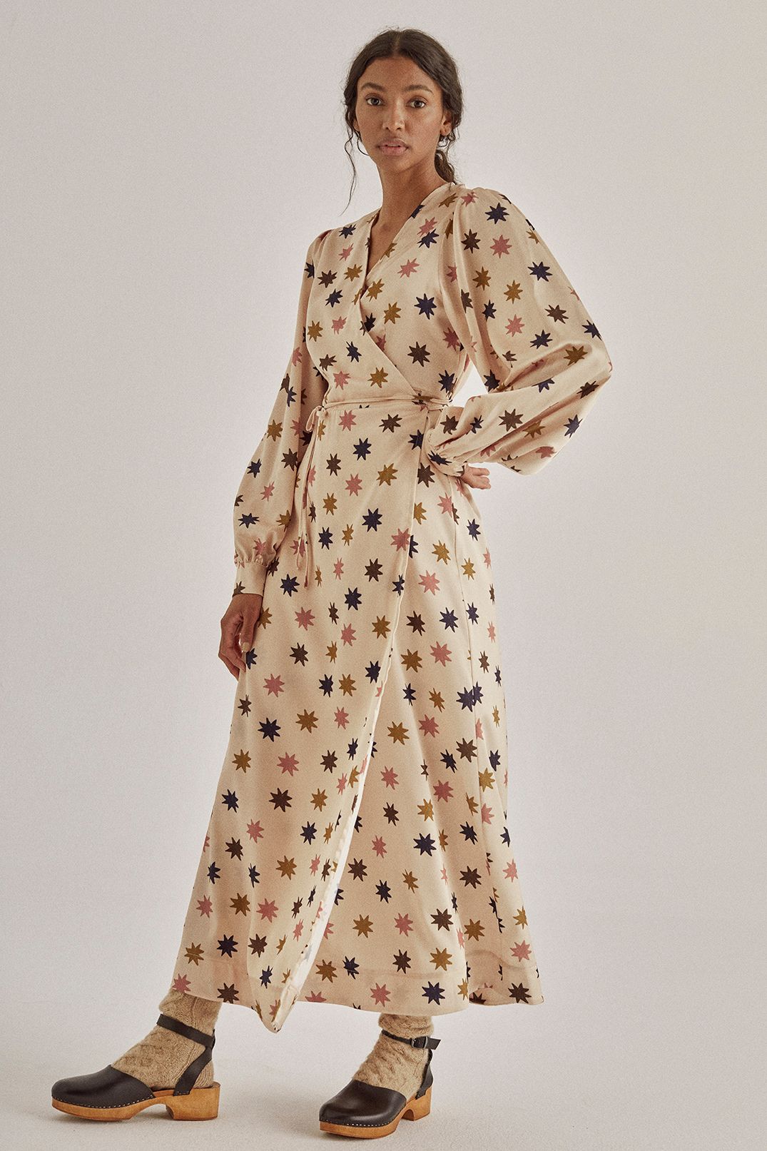 Sustainable women maxi wrap dresses with stars at Milimilu. The best dress for moms and also a bump-friendly dress as you wrap it as needed, best women dress.