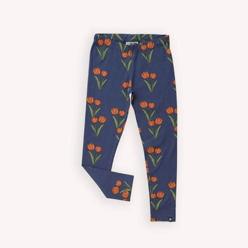 Shop girls leggings ( sizes from baby to teen leggings!) in this dark blue base with an all-over tulip print. Shop organic cotton leggings and organic cottong kids clothing - also the best sustainable gifts for kids.