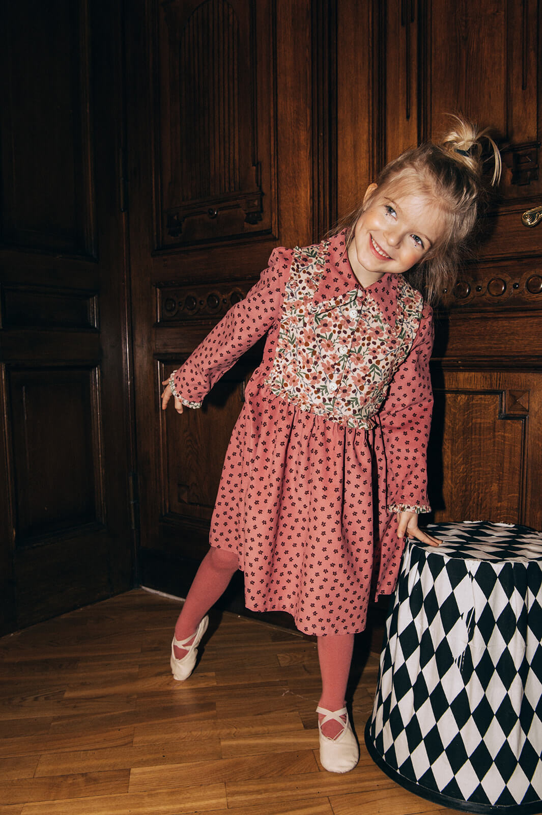 Shop a light velvet pink girls dress with a flower print online. This pink girls dress is comfortable and adorable. Sustainable kids clothing clothing and best  Christmas gifts for kids.