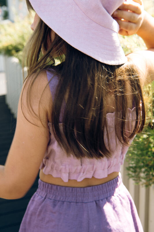 Lilac linen cropped top for girls in lilac and girl linen sets avaible from breathable high quality linen, best kids linen clothing online.