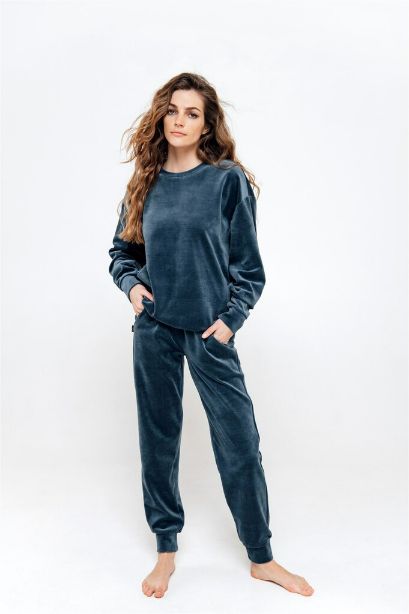  Velvet women's joggers will make you feel trendy and very comfortable during cooler days. Perfect for casual days out or lounging at home. Velvet women's joggers in dark blue colour in no time will become your wardrobe staple as this colour will always be on trend. Mommy and Me styles are available for Mini Me matching to make your adventure even more fun for Mommy and Daughter and Mommy and son!