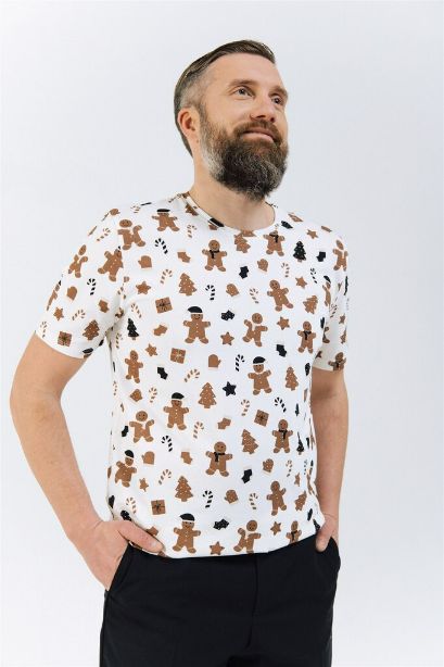 Shop men's Christmas t-shirts and make your Christmas is more special online in Hong Kong and Singapore at MiliMilu. Breathable and comfortable t-shirt with Gingerbread man print on it. The whole family matching is available, we just love Daddy and me matching- the best Christmas gift to men and father's online.