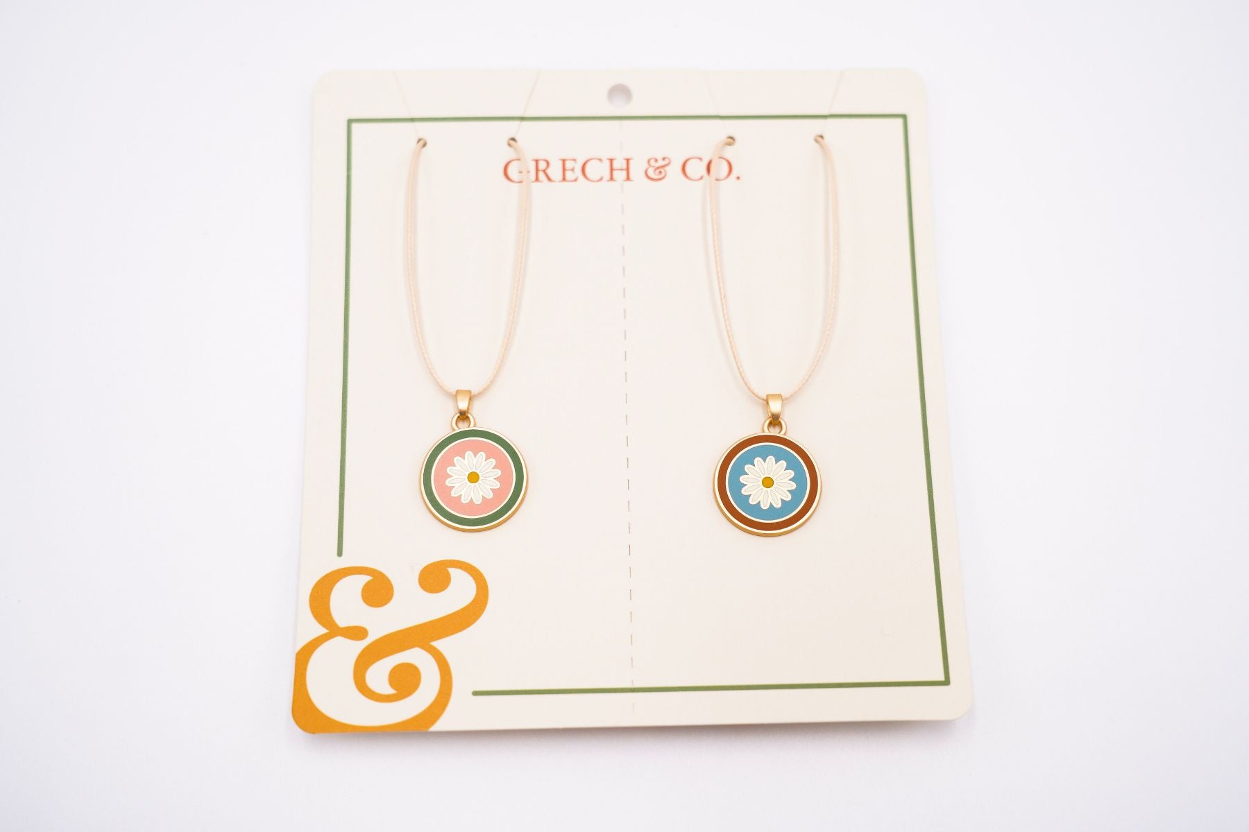 Shop the best girl's friendship necklaces with flowers online in Hong Kong and Singapore now. Sustainable and eco-friendly friendship necklaces with flowers are stylish and the best present for girls and besties to share their friendship. Made with eco-friendly alloy gold metal (enamel) by Grech and Co.