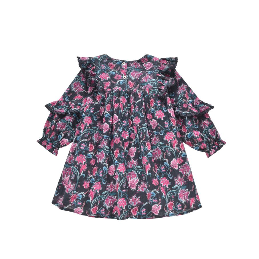 Organic cotton girl's dress Larais flowy, breathable, lightweight and with delicate details. The stunning Lara dress is made with organic cotton in a charcoal wildflowers print by Louise Misha. Organic cotton girl's dress Lara is girly, comfortable, and stylish to make you dressed for every situation. We love Mini-me; Mommy and daughter matching available in the same print! Best girls dress this season.