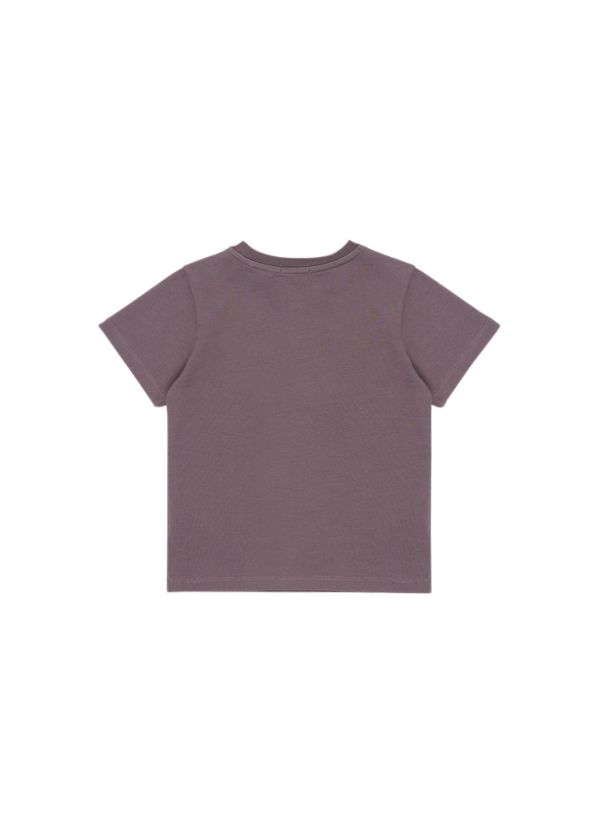 The New Society basic unisex kids t-shirt is breathable and lightweight with embroidery, a casual everyday must-have a t-shirt for our kid's wardrobes made with organic cotton in grey colour. Mini Me style available for Mommy and daughter and Mommy and son T-shirt matching, best sustainable kids clothing in Hong Kong.