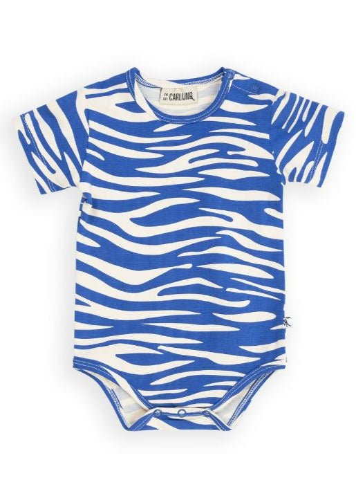 The organic cotton baby body is comfortable and soft for everyday wear with blue stipes and short sleeves, also suitable for sensitive and eczema prone skin.